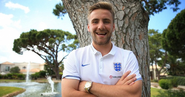 Chelsea vẫn quyết phá đám Man Utd vụ Luke Shaw
